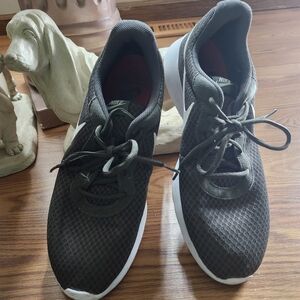 Nike Black and White Athletic Shoes with Breathable Mesh